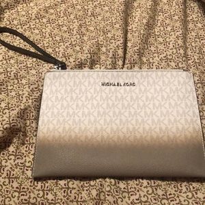 Michael kors wristlet